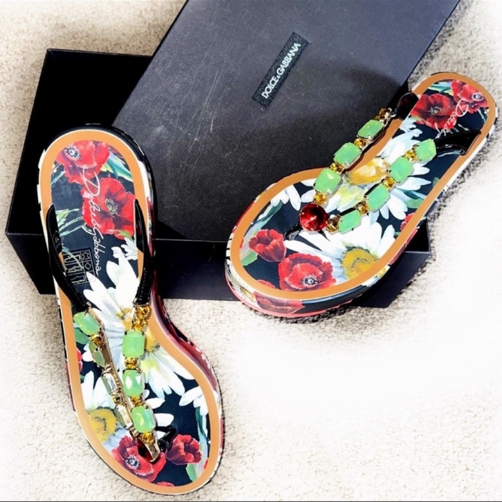 DOLCE & GABBANA LUXURY EMBELLISHED FLIP FLOP PLATFORM SANDALS